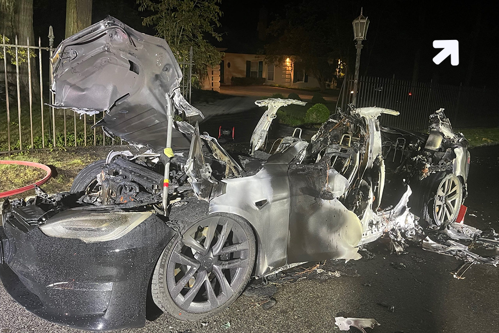 Tesla Model S Plaid Caught Fire When Driver Was At The Wheel